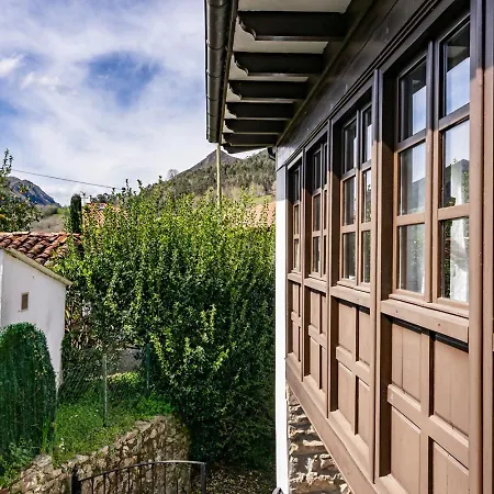 Chalet La Casina Del Rincon Mestas De Con