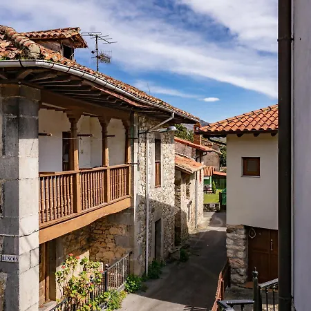 Chalet La Casina Del Rincon Mestas De Con